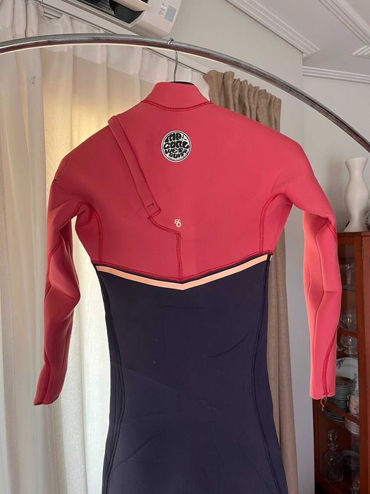 Fato de Surf Rip Curl E-6  pouco uso, modelo usado por Teresa Bonvalot