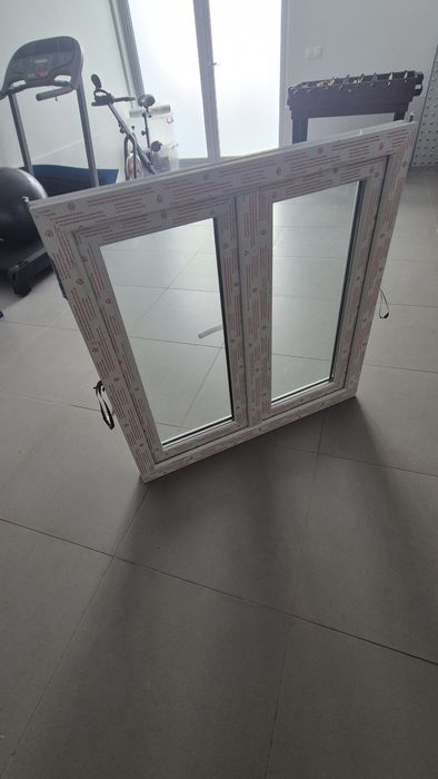 Janela oscilobatente PVC 100x100 cm branco