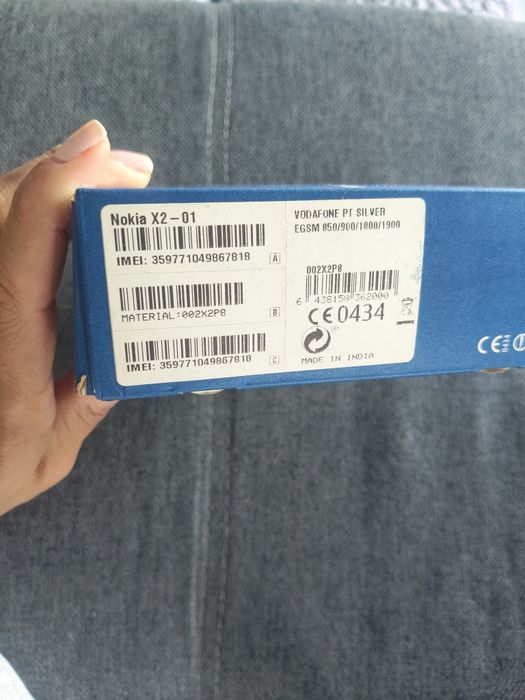Vende-se Nokia X2 avariado para peças ou colecionar