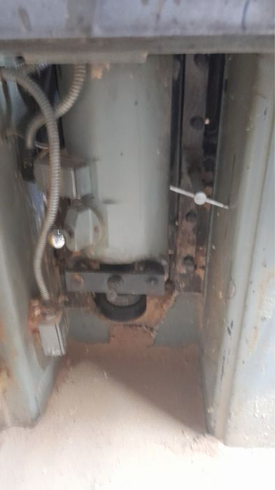 Frezarka dolnowrzecionowa