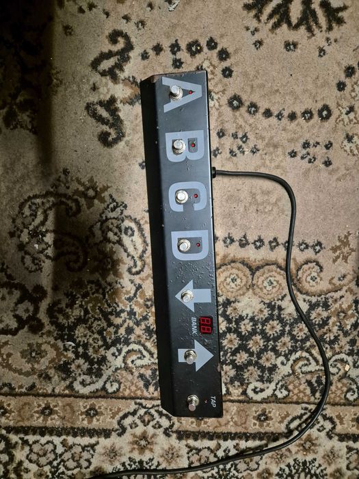 Huges & Kettner SWITCHBLADE 100 head