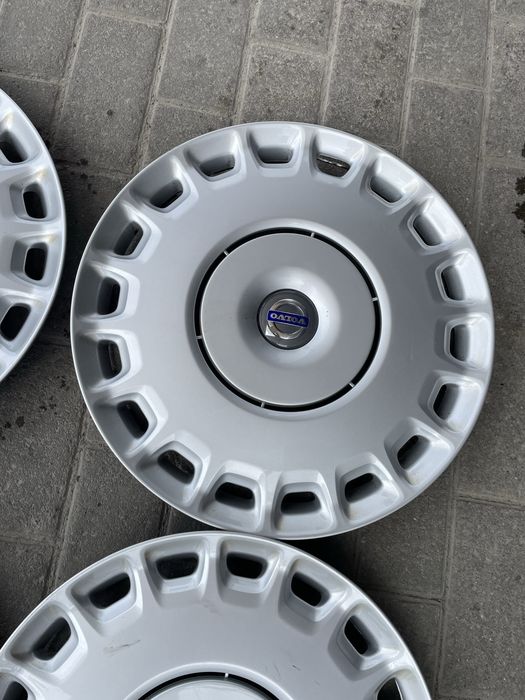Ковпаки Volvo R16 Вольво