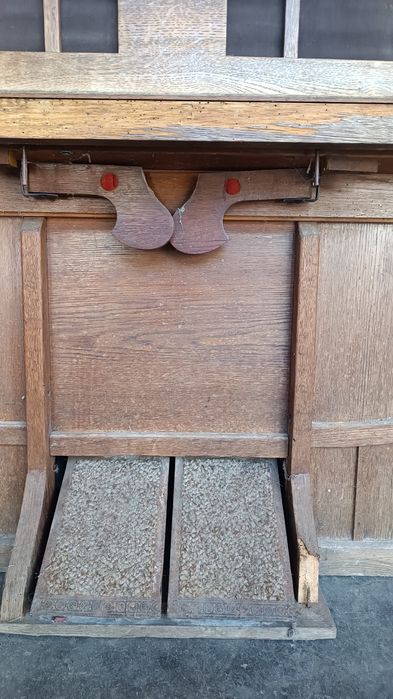 Orgão antigo para exposição