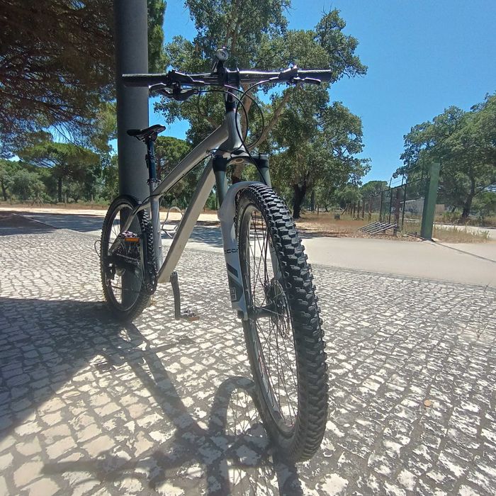 Specialized - M - Roda 26"