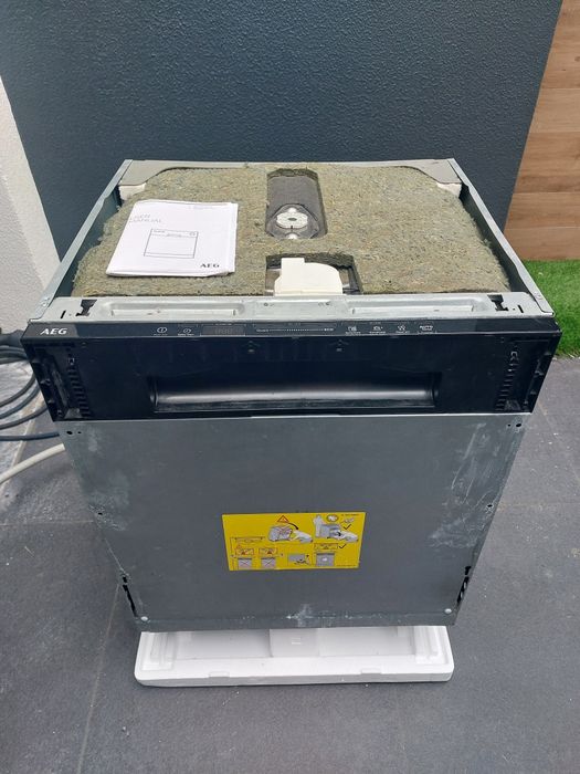 Máquina de lavar loiça AEG encastre FSE63707P7