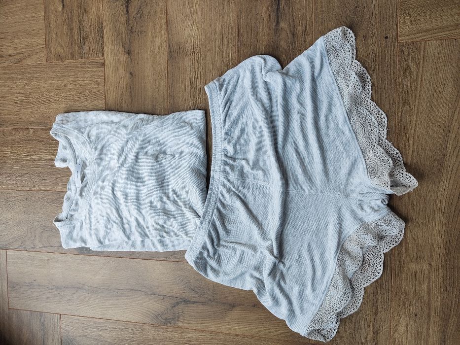 Reserved zestaw piżam prążkowanych S/M