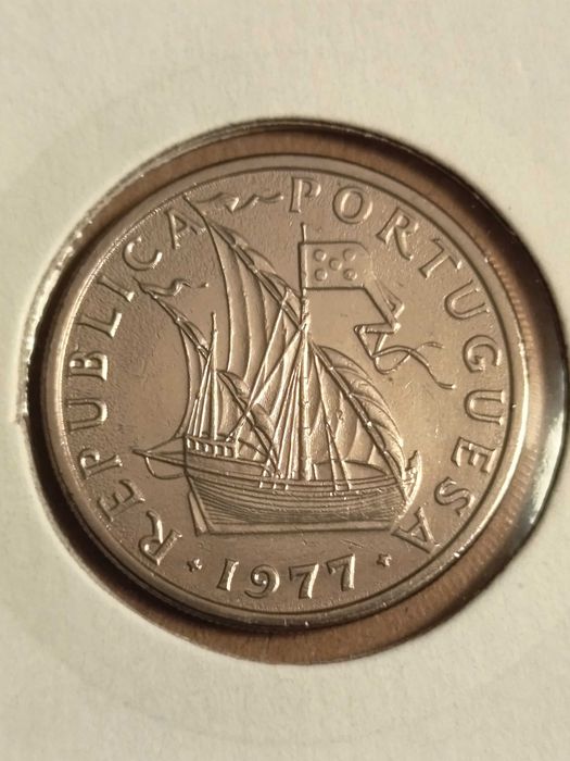 Moedas de 5 escudos Cupro-Níquel