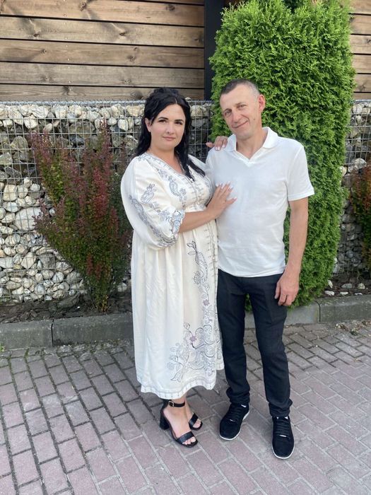 Продам плаття вишите хл