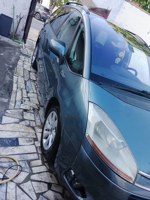 C4 picasso 2010 com reserva de propriedade!