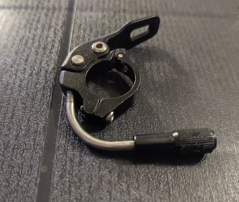 Manipulo KTM selim telescópio