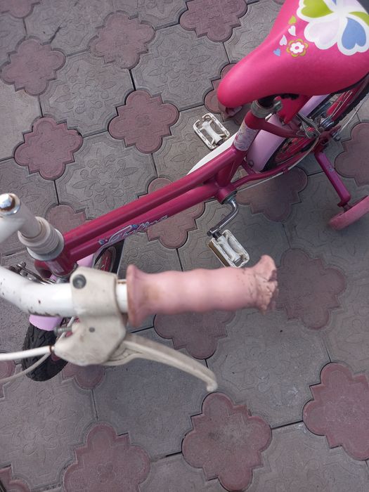 Дитячий велосипет.