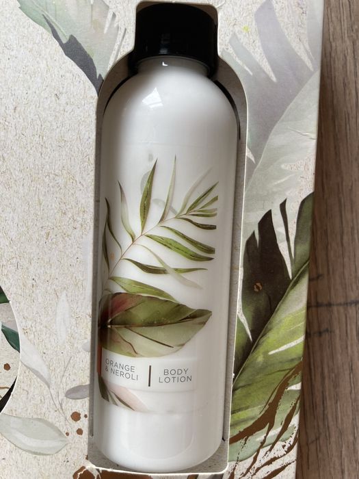 Zestaw kosmetyków orange&neroli bath collection vegan vegańskie