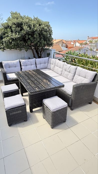 Mobiliario de exterior com almofadas