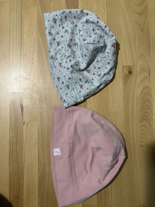 Czapeczki 2 szt H&M 74/80