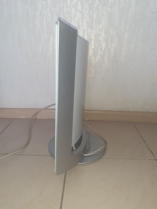 Монитор SONY SDM-HS74