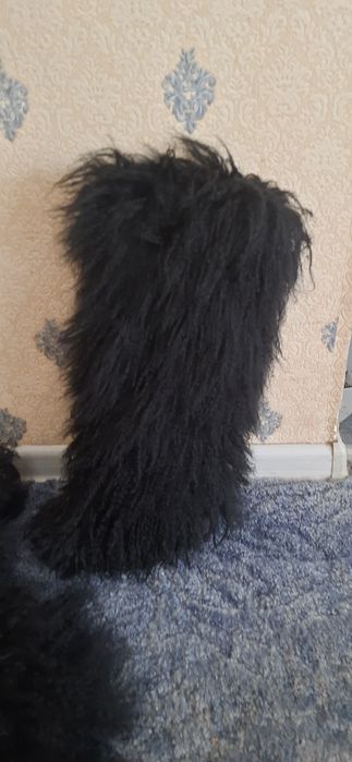 Унти Єті, лама, високі сапоги