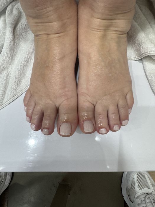 MANICURE E PEDICURE PROFISSIONAL A DOMICILIO