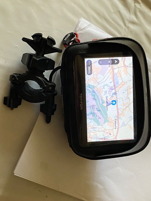 GPS Tom Tom + bolsa Givi