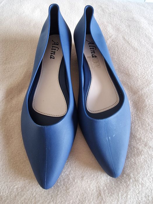 Sapatos Azuis Ponta Fina PVC Antiderrapantes Salto Alto