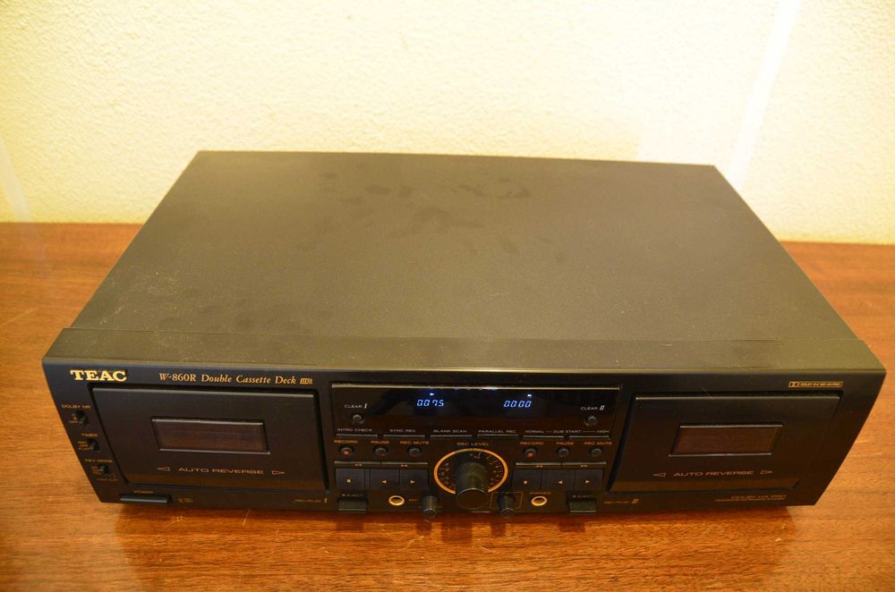 Duplo Gravador de Cassetes TEAC W-860R