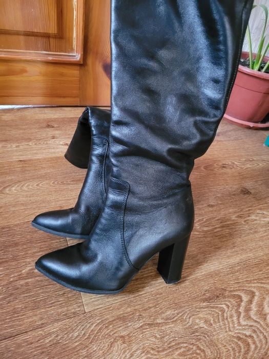 Продам шкіряні осінні чоботи