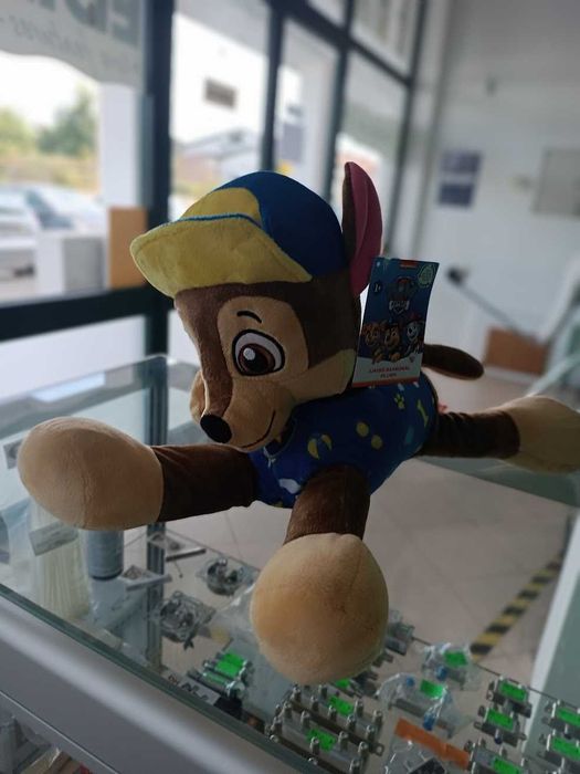 PROMO NATAL:Peluche Patrulha Pata Chase Jumbo 50cm deitado