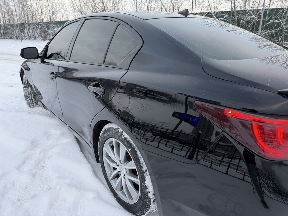 Продаю Инфинити Q50