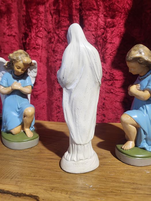 Matka Boża Ubogich Maryja z Banneux