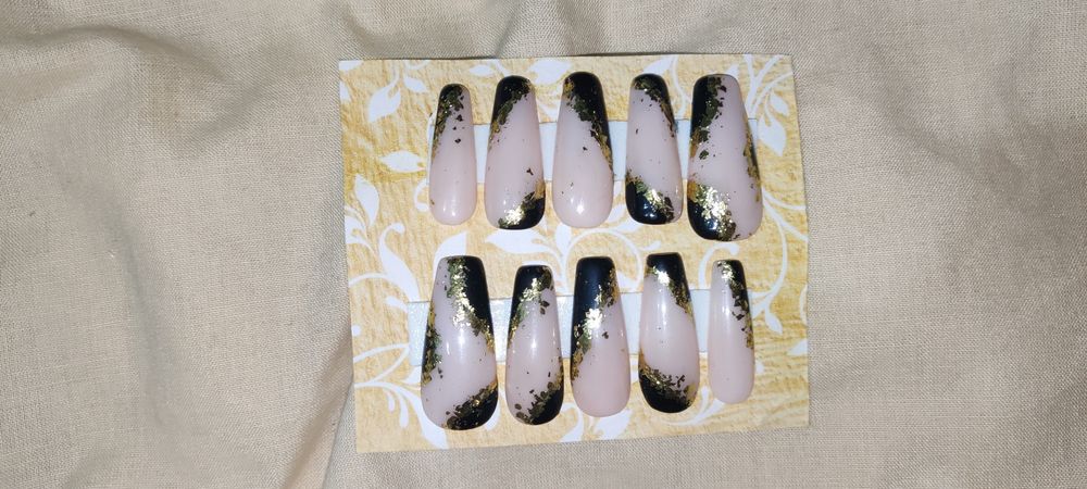 Накладні нігтики