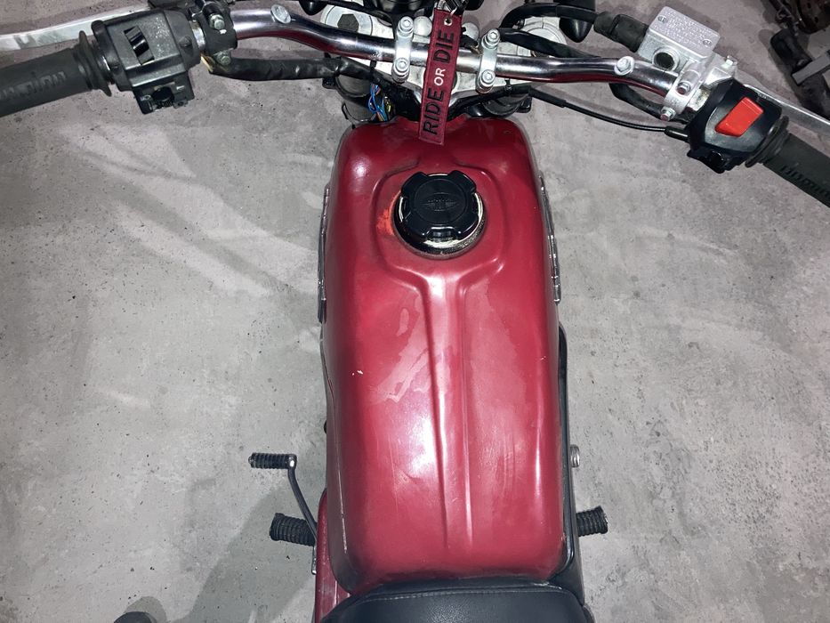 Ява 638 1989 року в гарному стані.