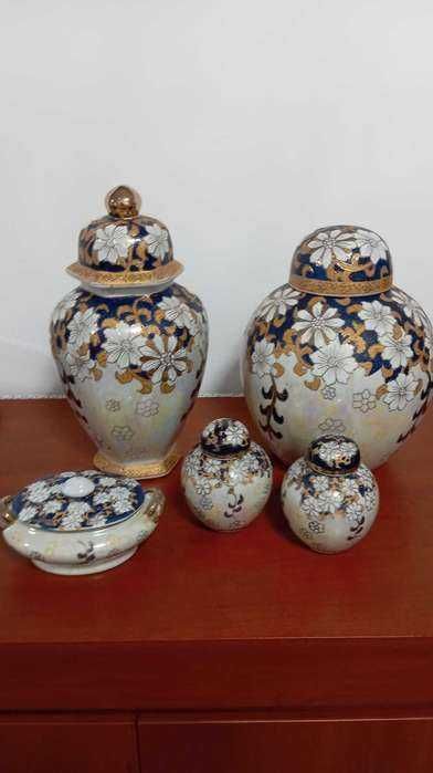 Conjunto Jarras de Cerâmica