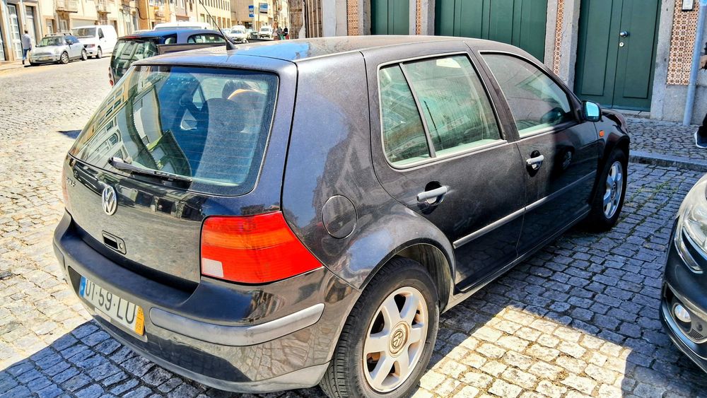 Vw Golf 1.4 gasolina super conservado