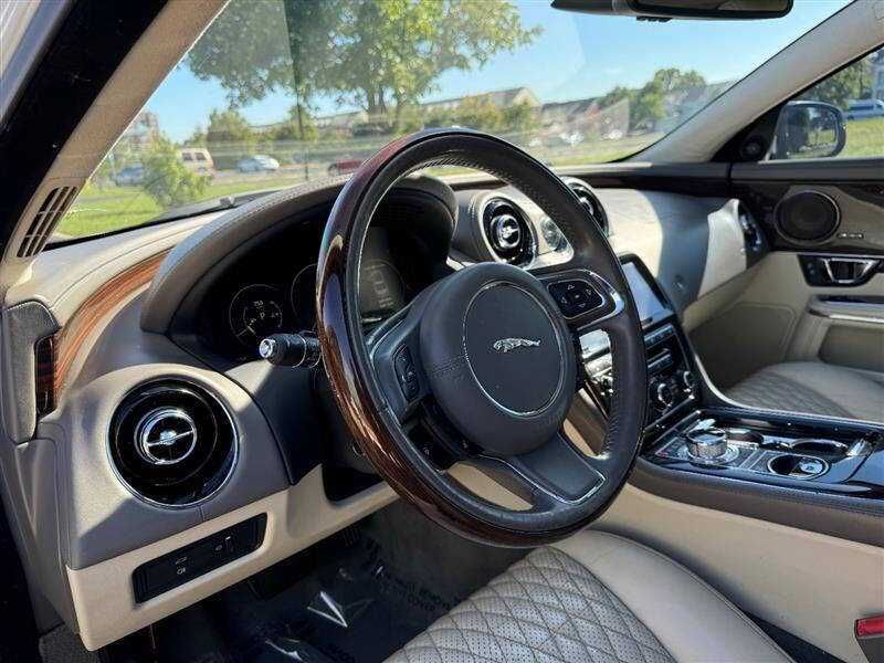 2016  Jaguar  XJL