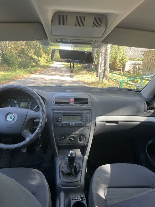 Продам SKODA OCTAVIA a5 1.6 mpi
