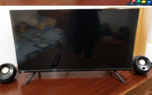 Smart TV Kunft 32 polegadas + comando