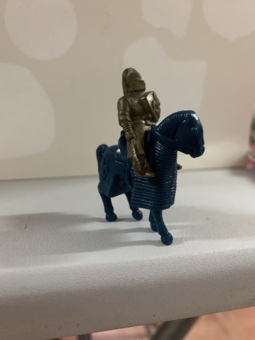 Guerreiros Kinder Surpresa Cavaleiros Reis