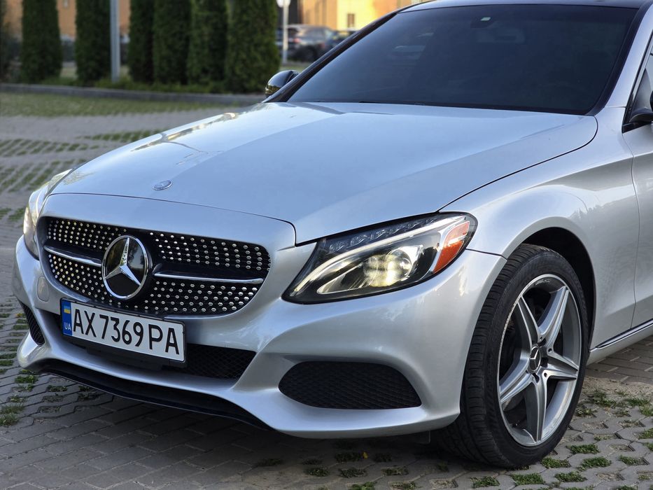 Продам свой Mercedes Benz C300 2л ( ПОЛНЫЙ ПРИВОД )