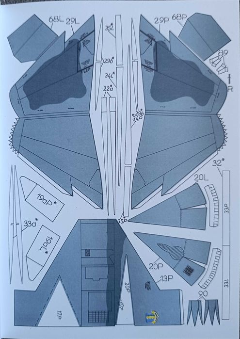 Model kartonowy HOBBY MODEL 21: samolot F-15C