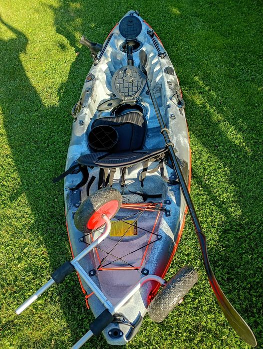 Kajak wędkarski jednoosobowy Galaxy Kayaks – w pełni wyposażony