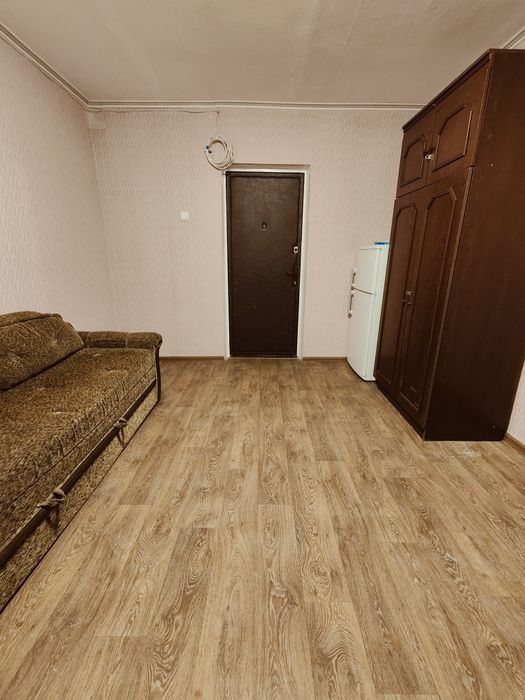Продам гостинка на Залютино. Экв. 6000 у.е.