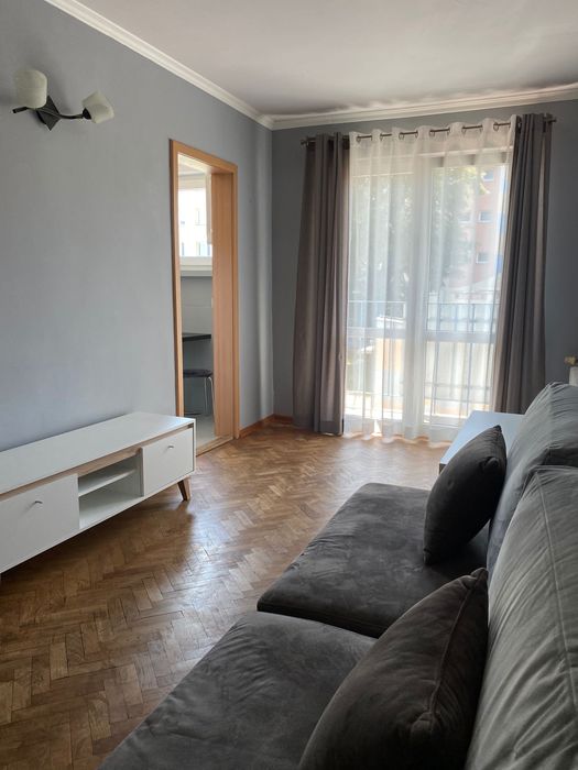 Wynajmę dwupokojowe mieszkanie z balkonem 40m2 + piwnica
