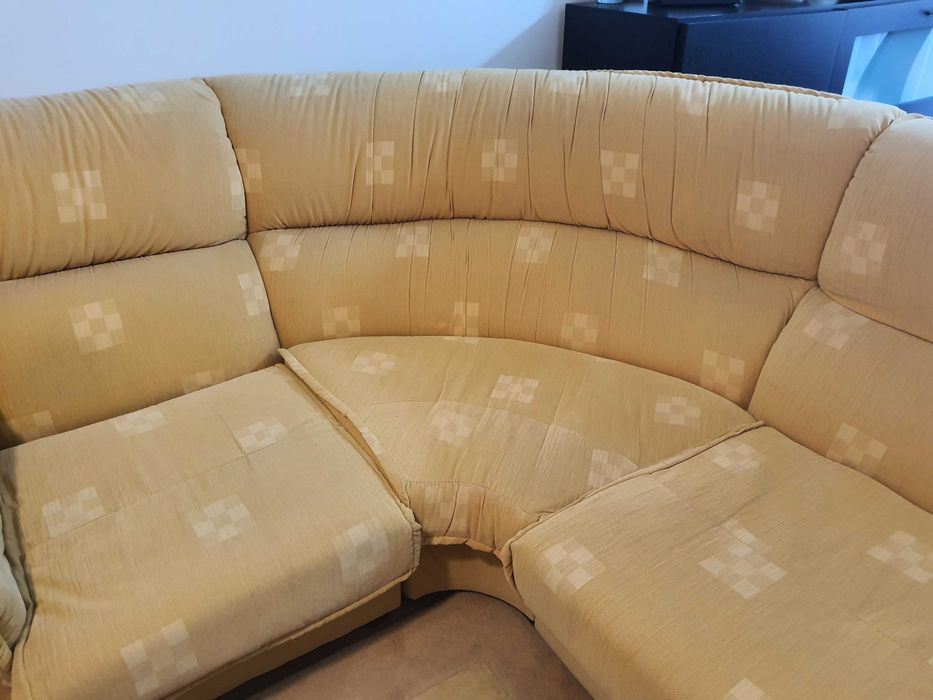Sofá de canto com 4 lugares
