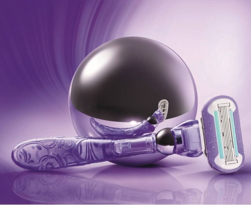 Жіночий станок Venus Swirl FlexiBall з 2 змінними картриджами