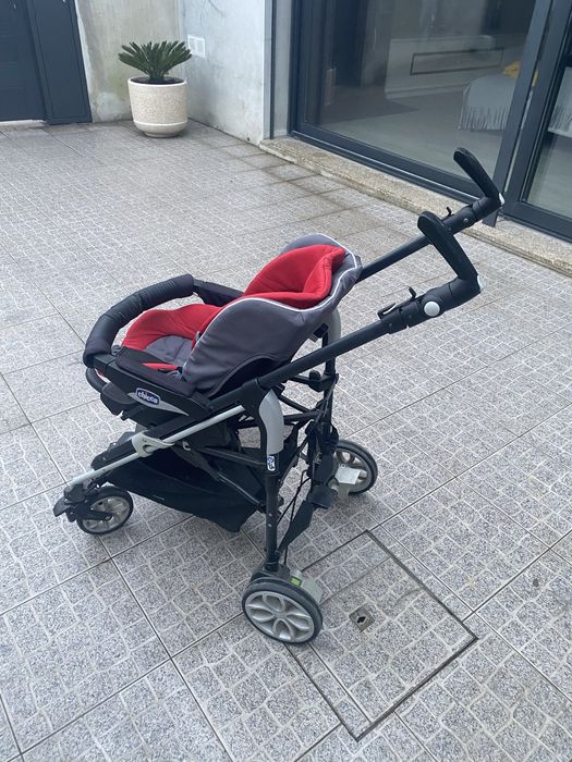Carrinho de bébé ( chico )