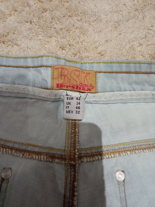 Шорты джинсовые bershka  EUR 42