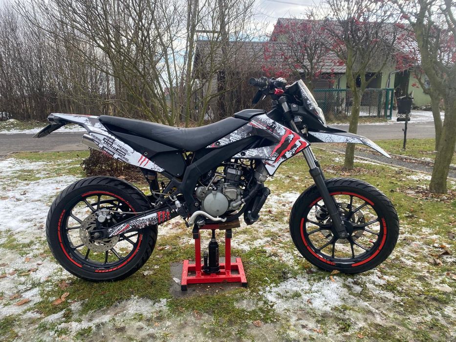 Gilera SMT 50 jak Derbi Senda