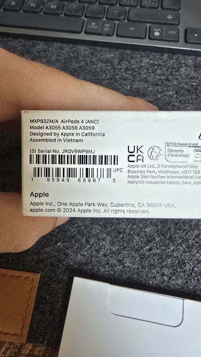 Vendo airpods 4 com ANC como novos