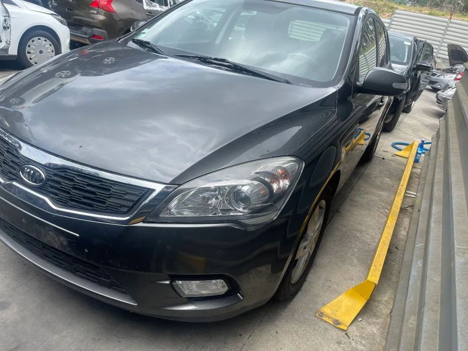 KIA CEED 1.6 CRDI DE 2012 PARA PEÇAS