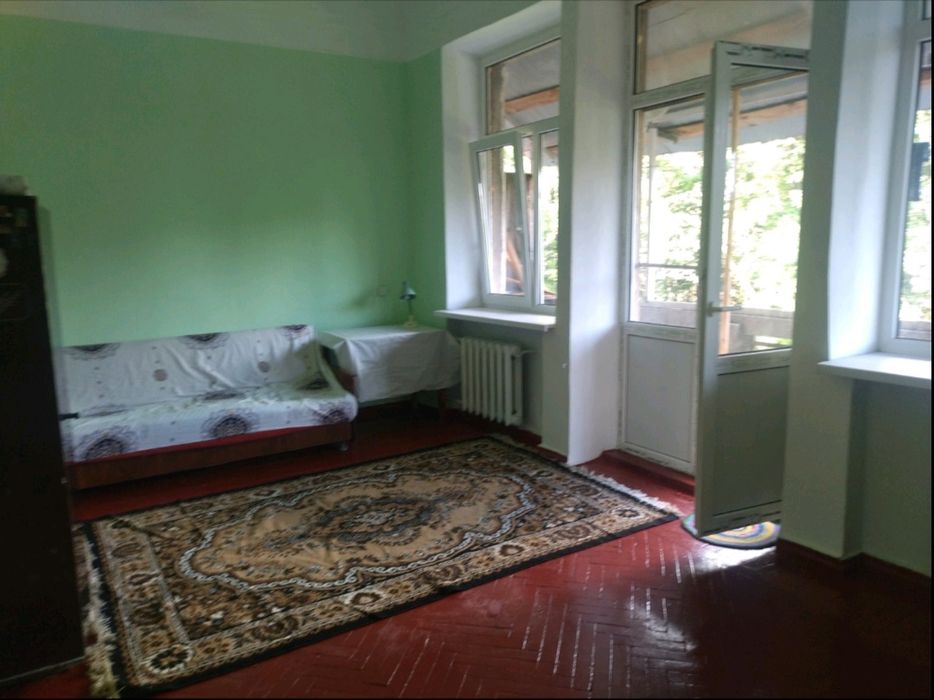 Сдам гостинку метро Малышева