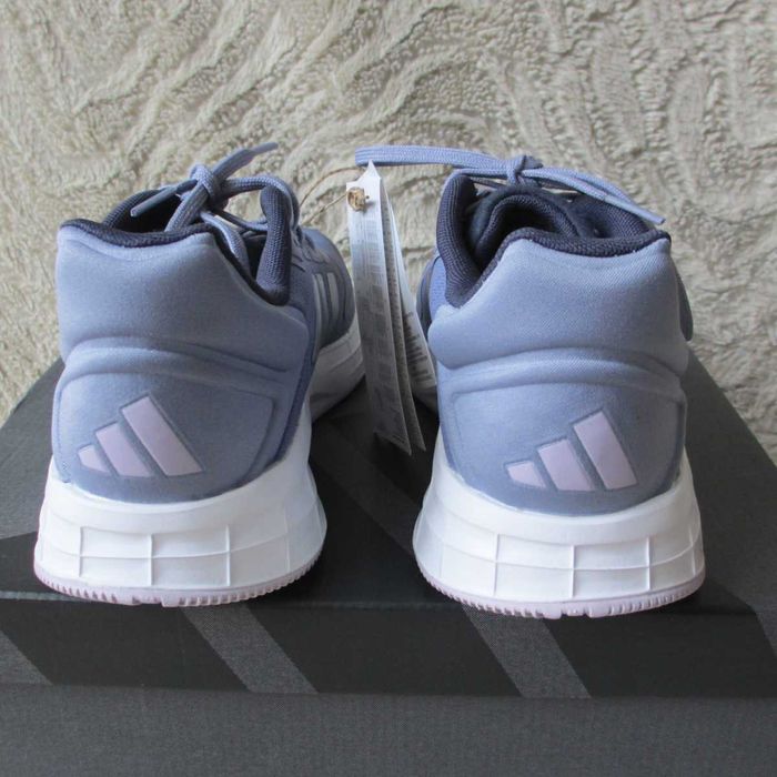 Nowe buty młodzieżowe Adidas